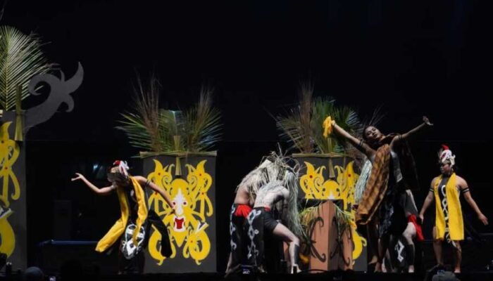 Murung Raya Juara Pertama Lomba Tari Pedalaman