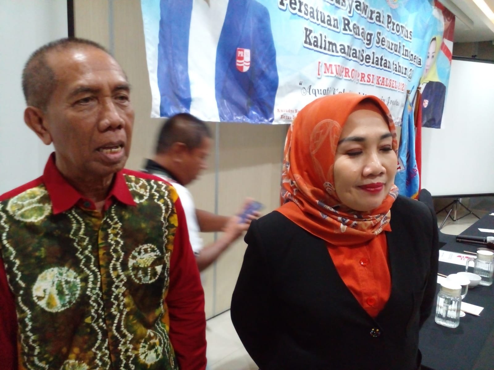 13 2klm Hj Haryatie jpg