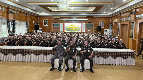 5 Kajati Kalsel Pacu Semangat 215 CPNS 3klm
