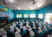 Kadis Kominfo Kota Banjarbaru Kenalkan Teknologi Kepada Siswa 28 Kadis Kominfo Kota Banjarbaru Kenalkan Teknologi Kepada Siswa