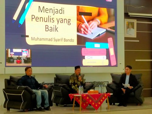 Hal 10 3 Klm Perpustakaan