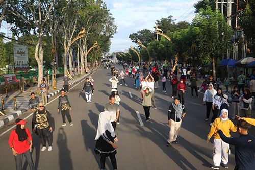 Antuasiasme Warga di Car Free Day Perdana Tala 1 Hal 11 Tala 3 klm 3