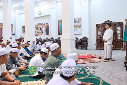 Pj Bupati Lepas JCH Tapin Shalat Hajat Berjamaah 1 Hal 12 Tapin 35 klm 15