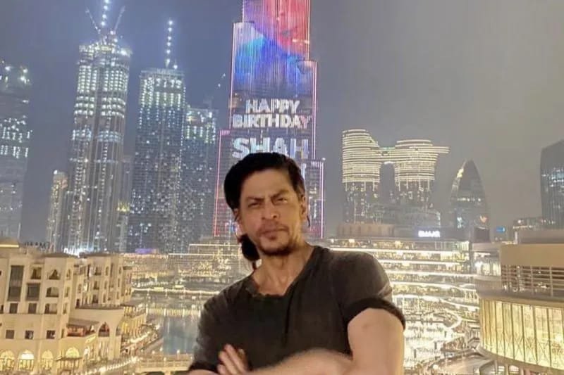 Bintang Bollywood, Shah Rukh Khan Kembali ke Mumbai Usai Dirawat di Rumah Sakit 1 IMG 20240525 WA0011