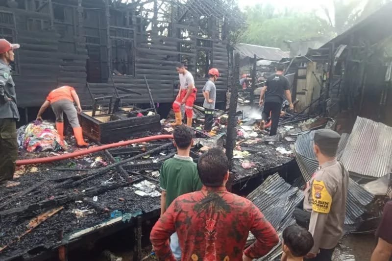 Dua Rumah Warga di Desa Telaga Itar Kelua, Tabalong Diamuk si Jago Merah 1 IMG 20240531 WA0031