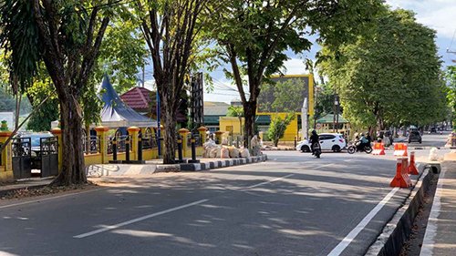 hAL 10 3 kLM bjb 2 7