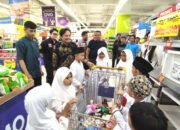Rindu Abah dan Mama, Hasnuryadi Ajak Anak-Anak Yatim Piatu Belanja ke Mall 11 Rindu Abah dan Mama, Hasnuryadi Ajak Anak-Anak Yatim Piatu Belanja ke Mall