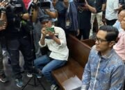 Febri Diansyah Dapat Honor Rp800 juta dan Rp3,1 Miliar Saat Dampingi Mantan Menteri Pertanian SYL 8 Febri Diansyah Dapat Honor Rp800 juta dan Rp3,1 Miliar Saat Dampingi Mantan Menteri Pertanian SYL