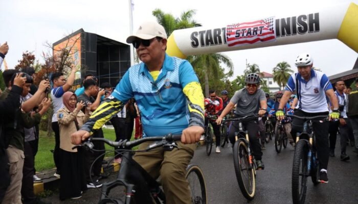 Tingkatkan Sinergitas, Lanal Banjarmasin Gelar Olahraga Bersama Forkopimda dan TNI-Polri Kalsel