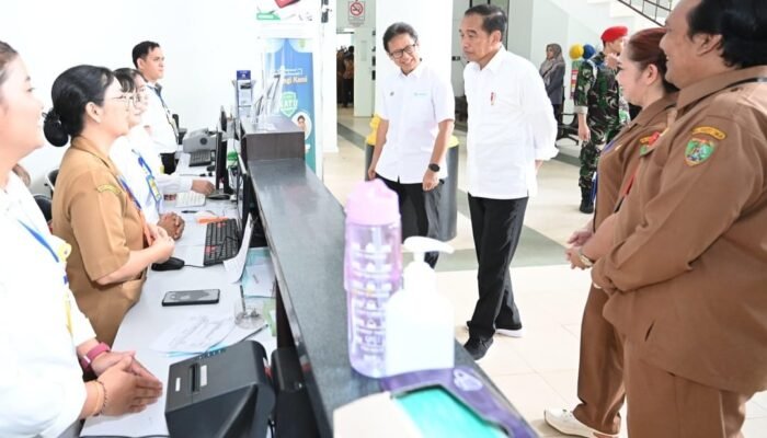 Presiden Jokowi Didampingi Gubernur Kalteng Tinjau RSUD Tamiang Layang