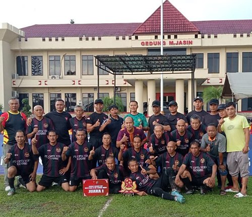 Allstars Kalsel juara Turnamen Dansat Brimob Cup usia 50 tahun 1 13 3klm juara jpg
