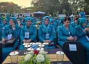 Ibu Masrumi Warga Desa Sungai Namang Raih Penghargaan 17 Ibu Masrumi Warga Desa Sungai Namang Raih Penghargaan