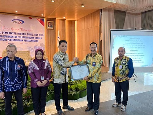 BPKP Kalsel Beri Apresiasi Kepada PAM Bandarmasih Nilai Tertinggi 1 Hal 9 3 KLm Nilai Tertinggi