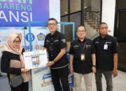 Bank Kalsel Kembali Berikan Rombong Gratis ke Lima Pelaku UMKM 8 Bank Kalsel Kembali Berikan Rombong Gratis ke Lima Pelaku UMKM