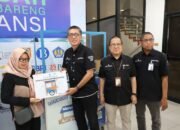 Bank Kalsel Kembali Berikan Rombong Gratis kepada 5 Pelaku UMKM 9 Bank Kalsel Kembali Berikan Rombong Gratis kepada 5 Pelaku UMKM