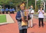 Kisah Adolof Melawan Cibiran Hingga Menerima Kalpataru 28 Kisah Adolof Melawan Cibiran Hingga Menerima Kalpataru