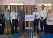 Peduli Pendidikan, Bank Kalsel Bantu Biaya Pendidikan Santriwati Al Falah Putri Banjabaru 28 Peduli Pendidikan, Bank Kalsel Bantu Biaya Pendidikan Santriwati Al Falah Putri Banjabaru