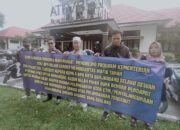 Massa Datangi BPN/ATR Banjarbaru, atas Dugaan Langgar Kode Etik PPAT 18 Massa Datangi BPN/ATR Banjarbaru, atas Dugaan Langgar Kode Etik PPAT