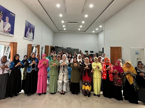 Tingkatkan Partisipasi Politik Perempuan Banjar Ikuti Sosialisasi 1 hal9 3klmpartisipasi