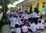 Naik Trail, Perpustakaan Keliling Dispersip Kalsel Kunjungi SDN Perkapuran Raya 5 Banjarmasin 13 Naik Trail, Perpustakaan Keliling Dispersip Kalsel Kunjungi SDN Perkapuran Raya 5 Banjarmasin