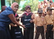 BRI Salurkan Paket Pendidikan di SD Negeri Benua Riam, Kec. Aranio, Kab. Banjar