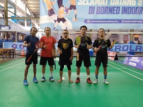 Tim Bulutangkis PWI Kalsel - Tim Adaro Uji Tanding 1 1000496777 e1722268555219