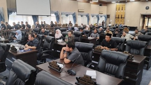 10 3 klm Rapat Paripurna