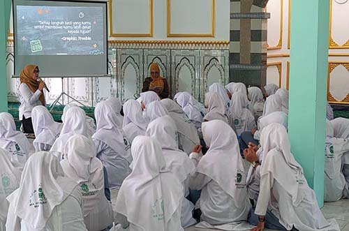 Hal 10 3 KLm Rumah Sakit Zaleha