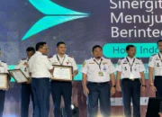 Wali Kota Aditya Raih penghargaan Kemenhub RI 7 Wali Kota Aditya Raih penghargaan Kemenhub RI