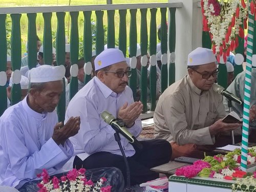 Hal 16 2 Klm Martapura Hadiri haul