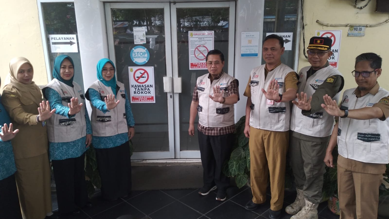 Hal 9 3 KLm Stop Rokok