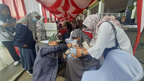 Upaya Capai Target 95 Persen, Dinkes Sweeping Vaksin Polio Hingga Ke Rumah 1 Hal 9 3 Klm Vaksin
