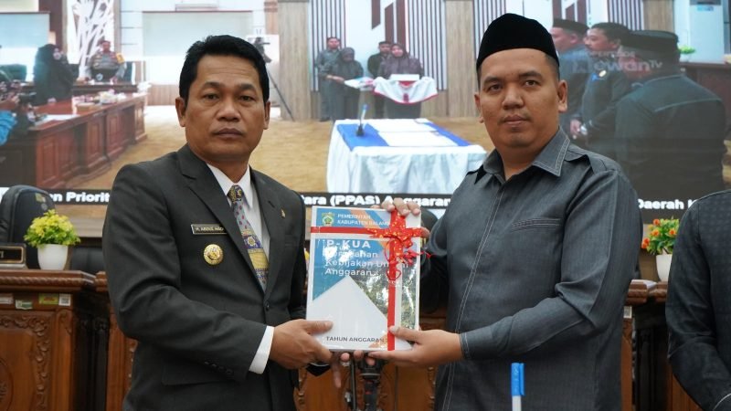 DPRD Balangan Paripurna Penyampaian Rancangan KUA PPAS APBD TA 2025 dan Perubahan KUA PPAS APBD 2024 1 IMG 20240721 WA0002 e1721516488403
