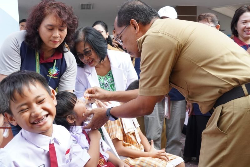 Suhaemi Buka Pencanangan Pekan Imunisasi Nasional Polio di Kalteng 1 IMG 20240723 WA0029 e1721741698383