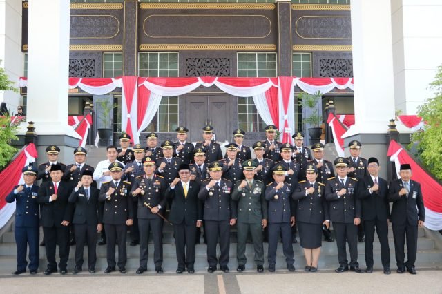 Paman Birin Pimpin Upacara Puncak Hari Pengayoman ke-79 di Kalimantan Selatan 1 1000530587 scaled e1724079194535