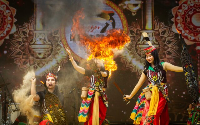 Tari Mandau Telabang