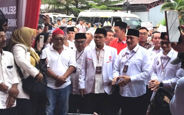 Jargon Banjarmasin Hebat, Mukhyar – Awan Daftar ke KPU