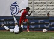 PSM ke Puncak Usai Taklukkan PSBS Biak 2-1, Persebaya ke Peringkat Kedua 13 PSM ke Puncak Usai Taklukkan PSBS Biak 2-1, Persebaya ke Peringkat Kedua