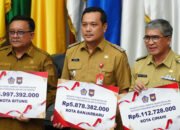 Sukses Kendalikan Inflasi, Kota Banjarbaru Terima Dana 5,8 Miliar 22 Sukses Kendalikan Inflasi, Kota Banjarbaru Terima Dana 5,8 Miliar