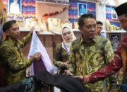 Pj Bupati dan Ketua Dekranasda HSS Hadiri Pameran Kriyanusa 2024 22 Pj Bupati dan Ketua Dekranasda HSS Hadiri Pameran Kriyanusa 2024