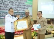 Pj Bupati HSU Raih Penghargaan Bidang Pendidikan dari BPMP Kalsel