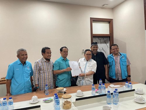 Hal 9 3 KLm Syaifullah Tamliha