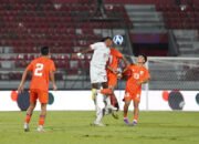 Nova Sebut Pelajaran Buat Bongkar Pertahanan Kuwait dan Australia di Piala Asia U-17 13 Nova Sebut Pelajaran Buat Bongkar Pertahanan Kuwait dan Australia di Piala Asia U-17