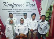 Final, KPU Banjarmasin Terima Tiga Berkas Pasangan 30 Final, KPU Banjarmasin Terima Tiga Berkas Pasangan
