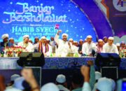 Bersholawat, Alun Alun tak Bisa Tampung Jemaah 13 Bersholawat, Alun Alun tak Bisa Tampung Jemaah