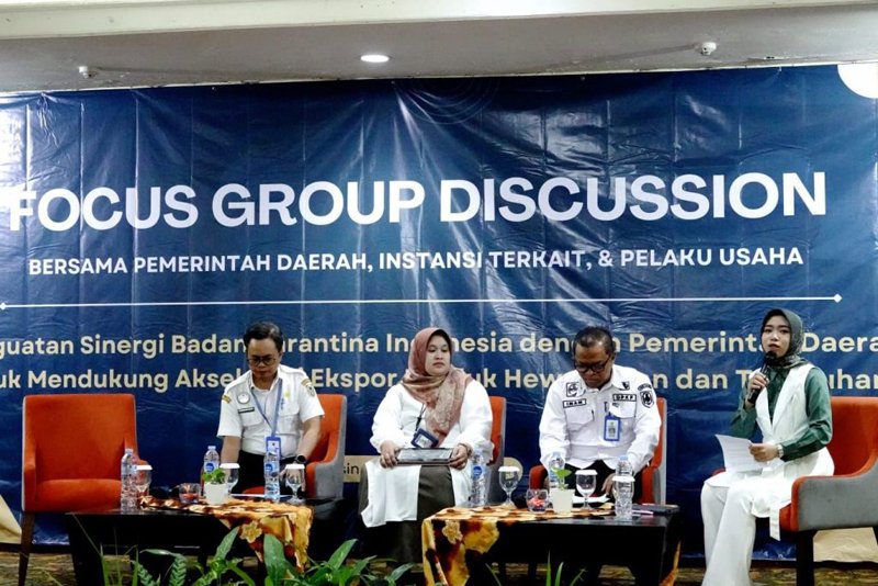 1 45 klm gabung paman biritKontrak Pemprov 25 Paman Birin dukung sinergitas Pemprov dan Baratin