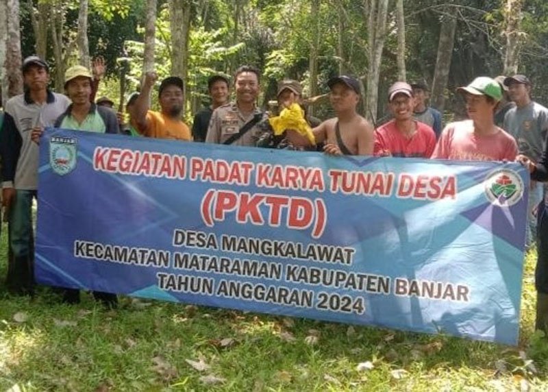 Lestarikan Ekosistem, Komunitas Mangkalawat Bersihkan Sungai 1 Hal 10 3 Klm Ekosistim