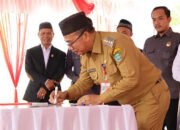 Pj Bupati Hadiri Pengundian dan Penetapan Nomor Urut Cabup-Cawabup 17 Pj Bupati Hadiri Pengundian dan Penetapan Nomor Urut Cabup-Cawabup