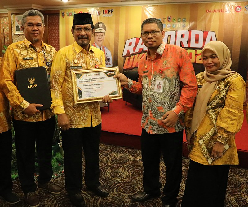 Pemkab HSU Terima Penghargaan Goverment Award 2024 1 Hal 4 HSU 4 klmm