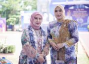 Hari Jadi ke-74 Kabupaten Hj Syarifah Rugayah Dapat Seledang Hj Nurgita Tiyas